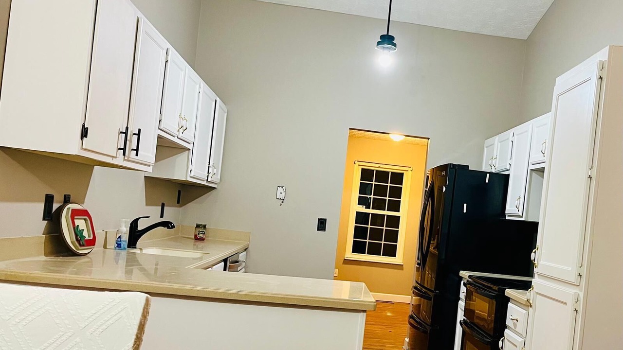 Photo of Kitchen in Grove City