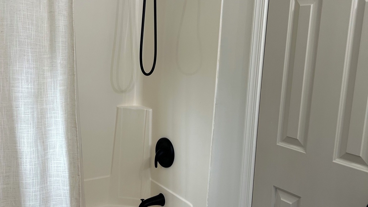 Photo of Bathroom in Central Newport News