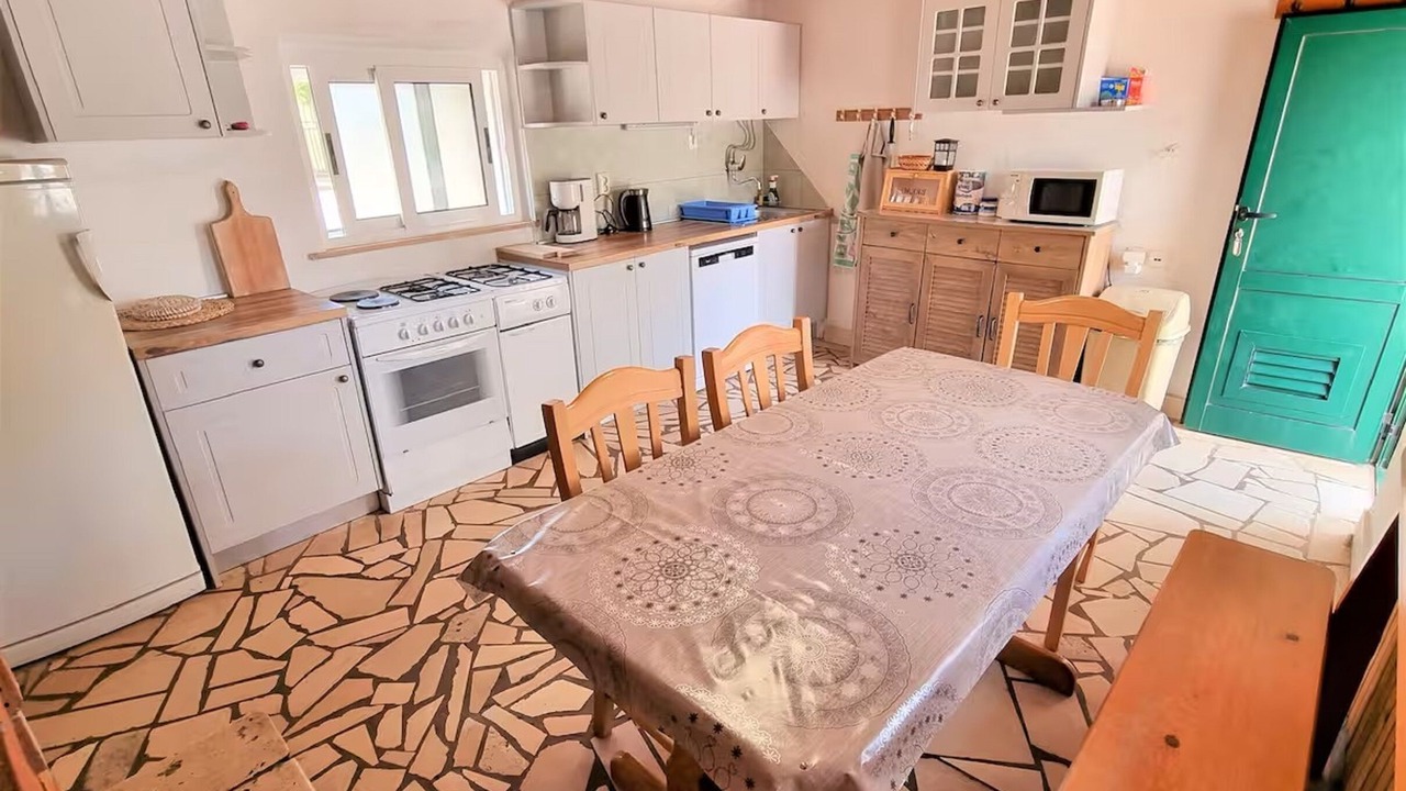 Photo of Kitchen in Cove Tri Zala (Zrnovo)