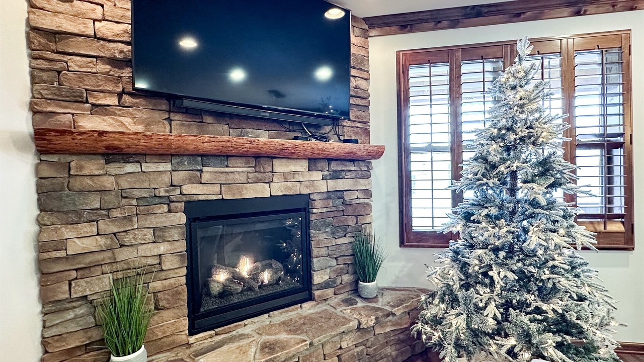 Photo of Livingroom in Snowshoe
