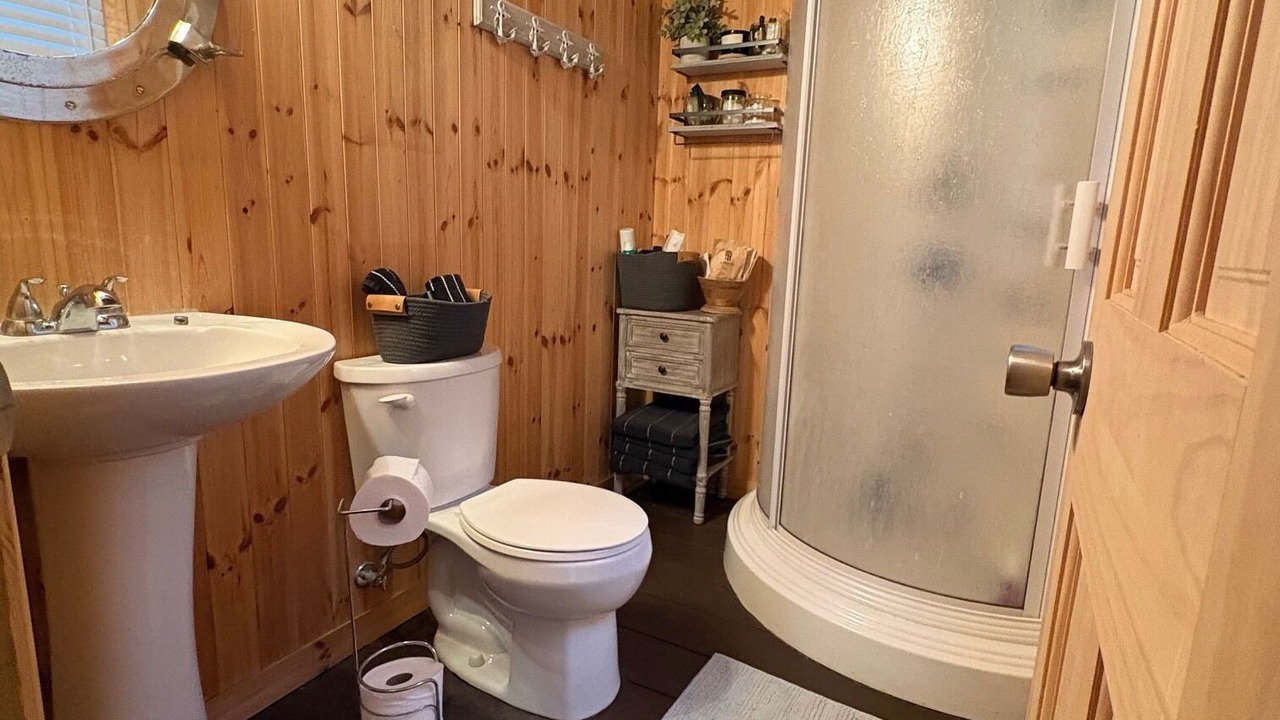 Photo of Bathroom in Bethany Beach