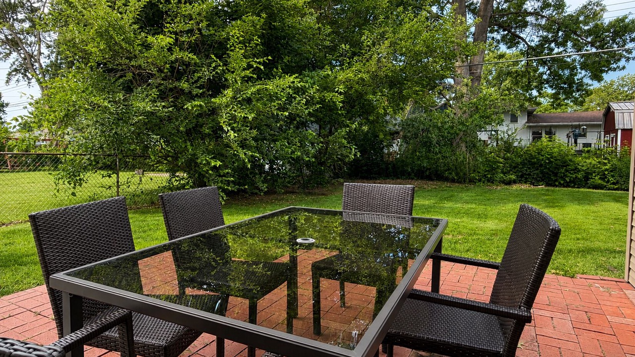 Photo of Outdoor in Royal Manor