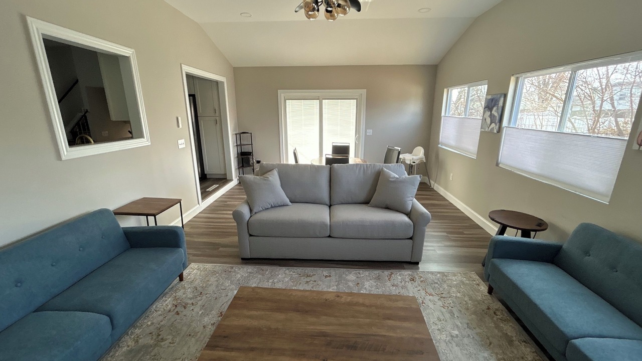 Photo of Livingroom in Royal Manor