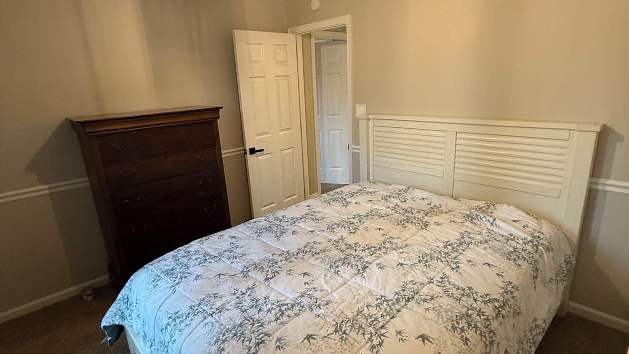 Photo of Bedroom in Gloucester Point
