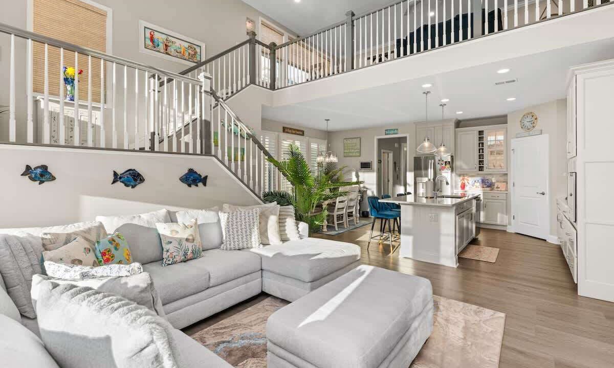 Photo of Livingroom in Bayside