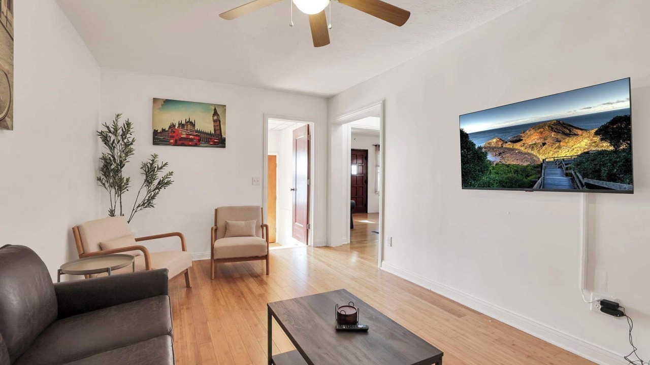 Photo of Livingroom in Grandview Heights
