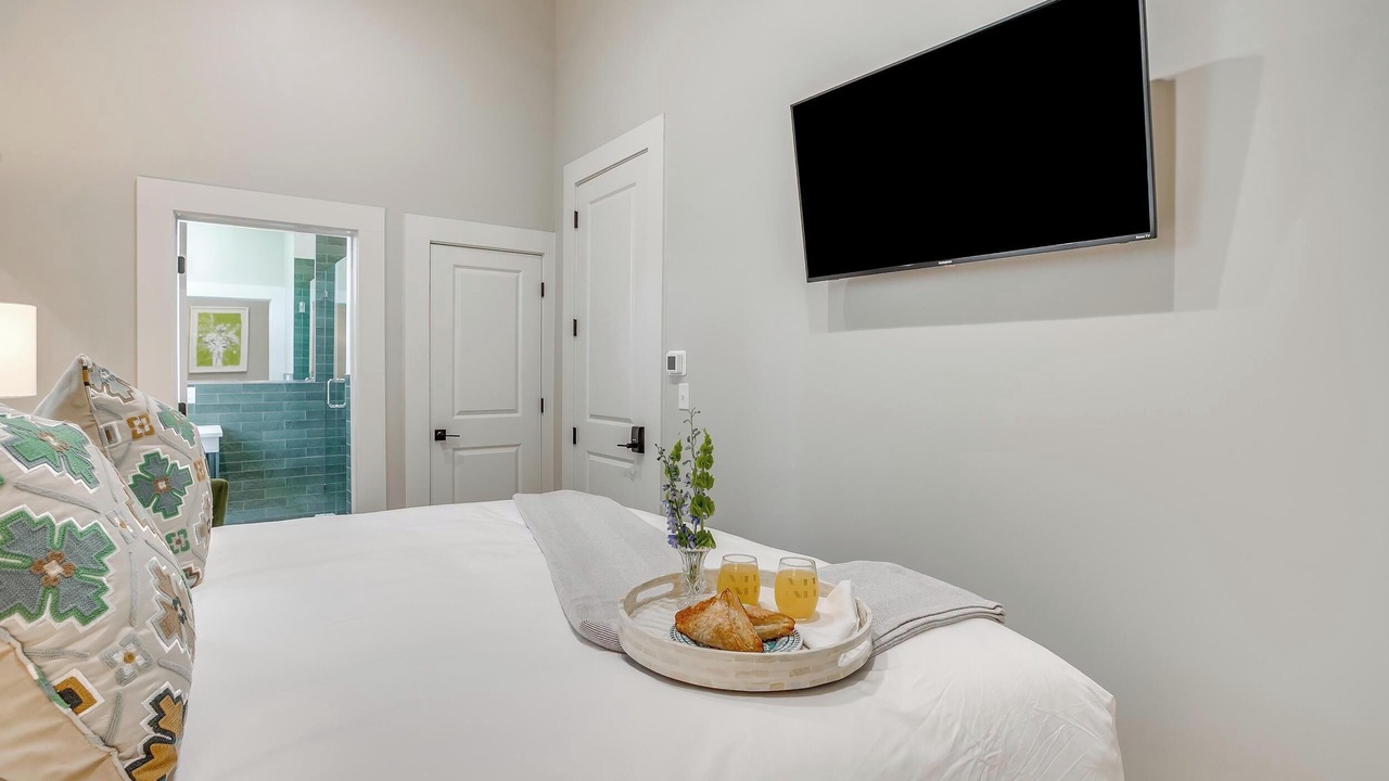 Photo of Bedroom in Granbury