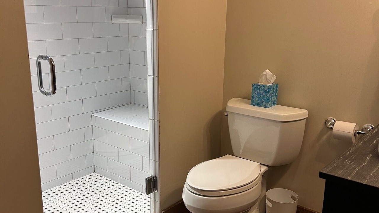 Photo of Bathroom in Roxbury