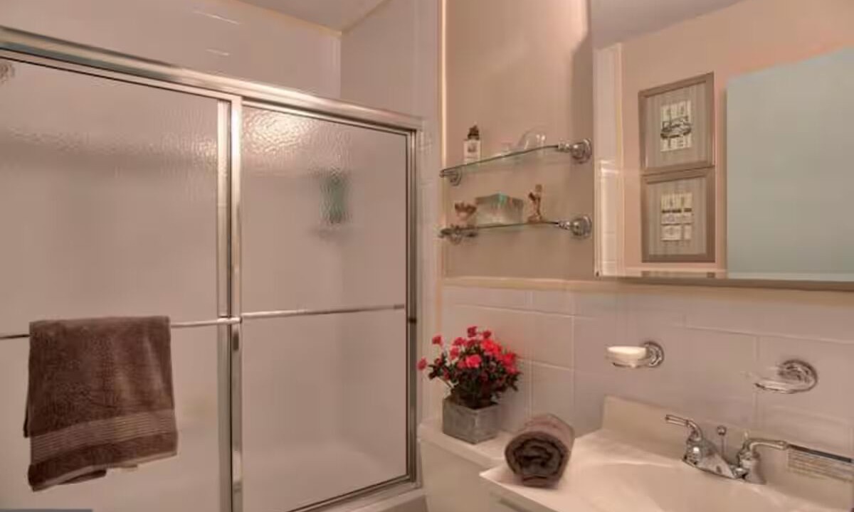 Photo of Bathroom in Rehoboth by the Sea