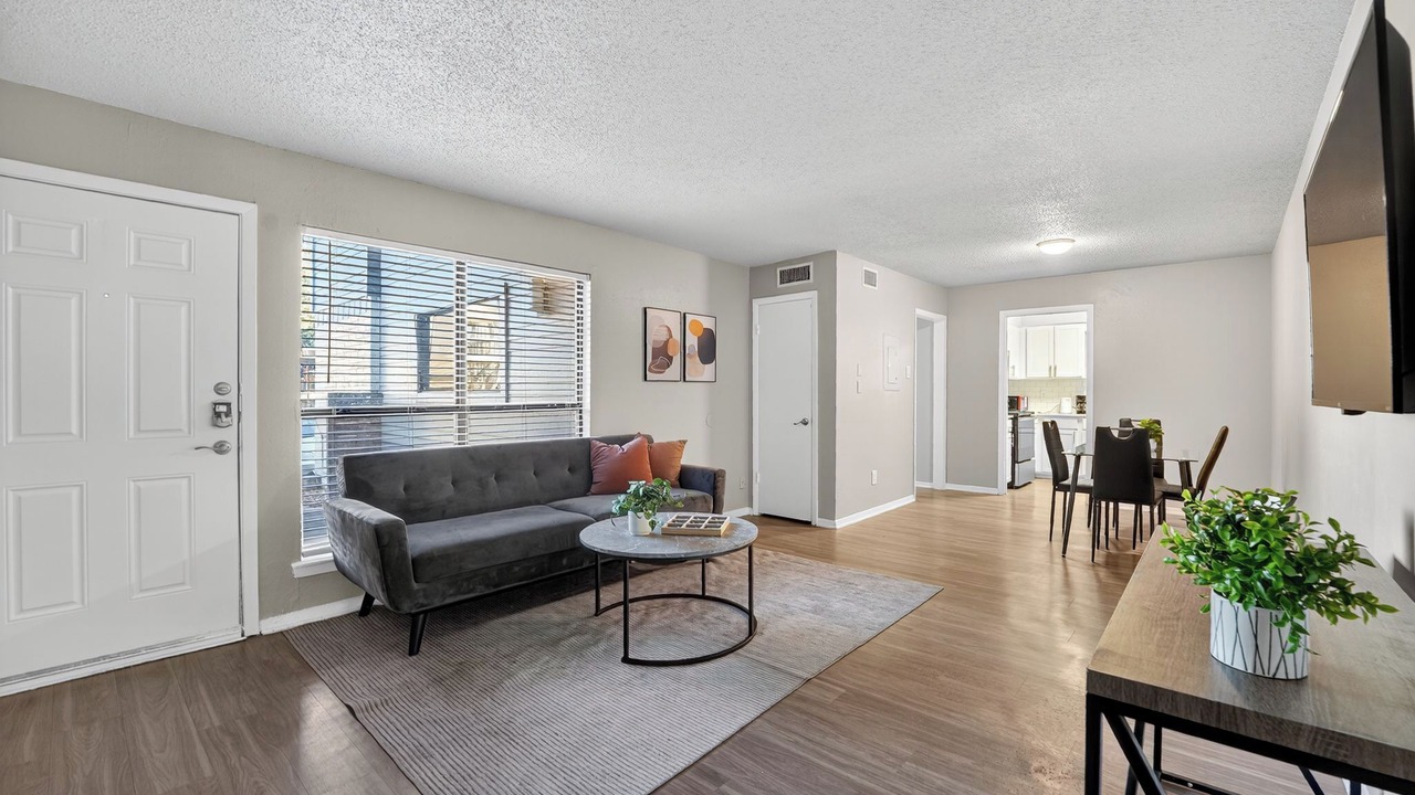 Photo of Livingroom in Lake Highlands