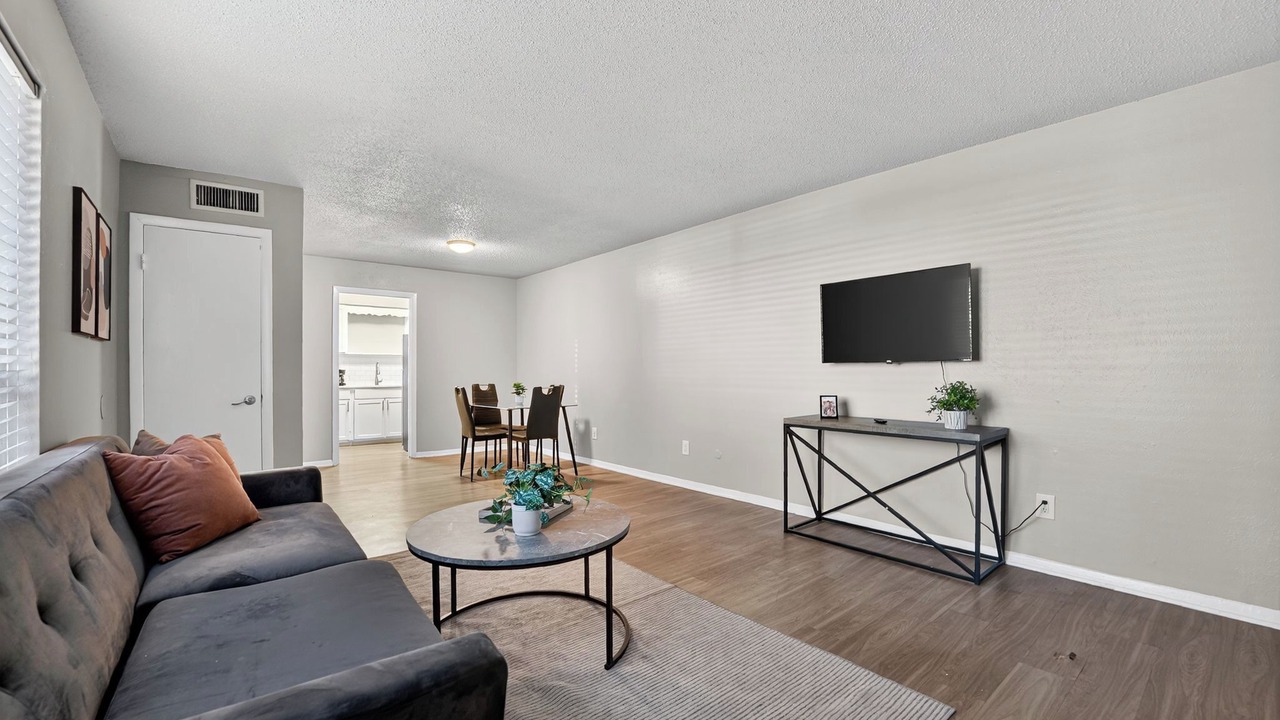 Photo of Livingroom in Lake Highlands