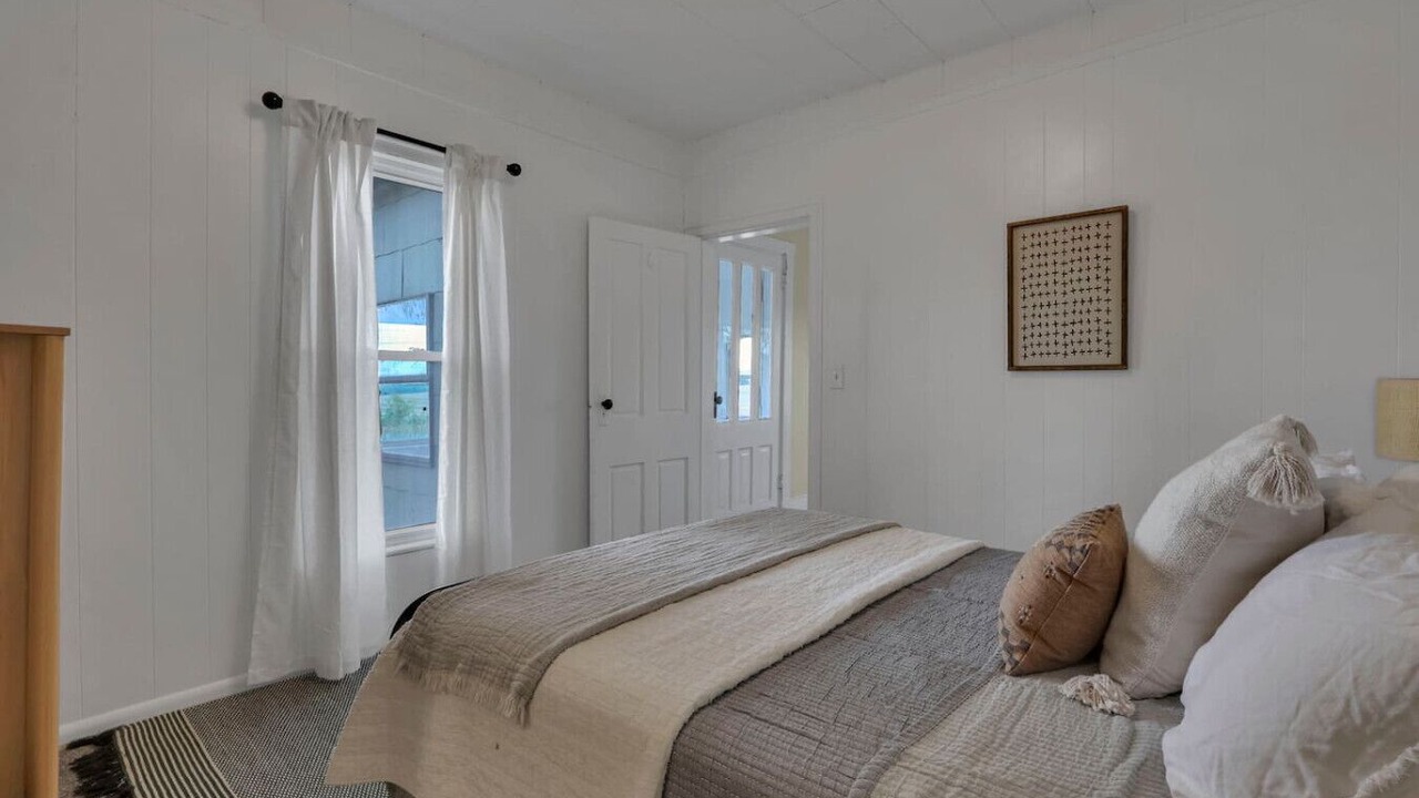 Photo of Bedroom in Pataskala