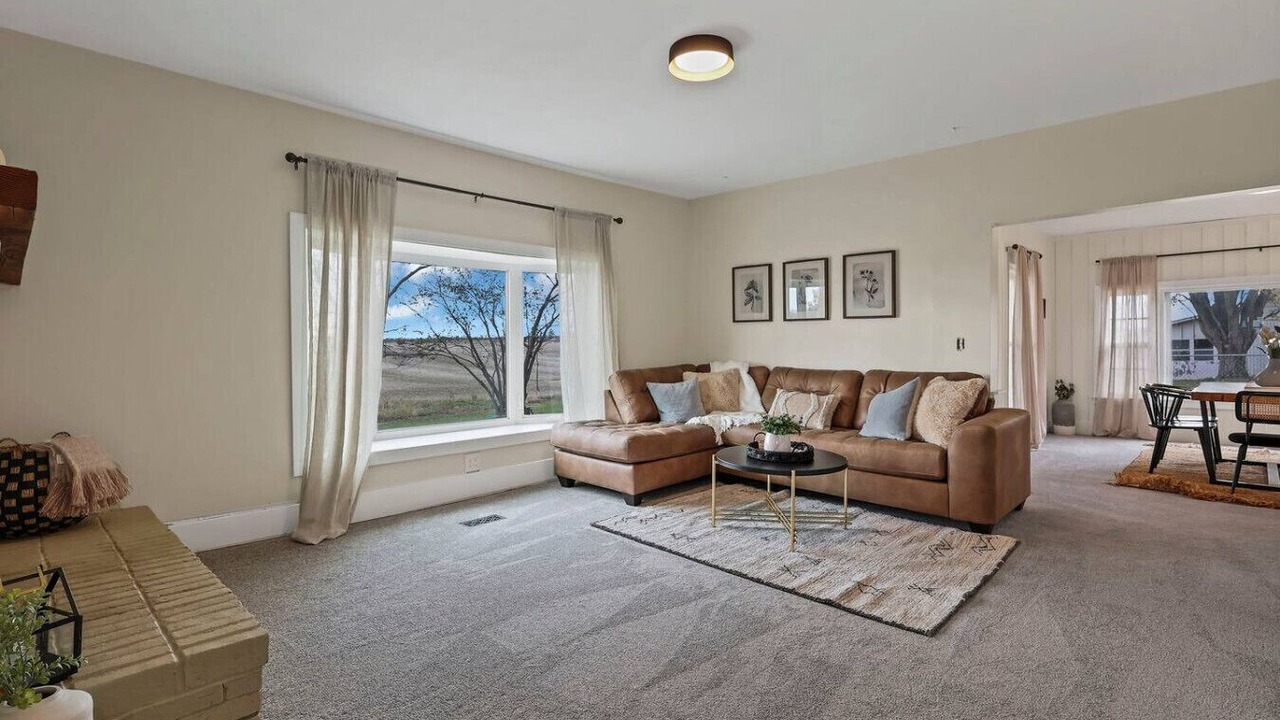 Photo of Livingroom in Pataskala