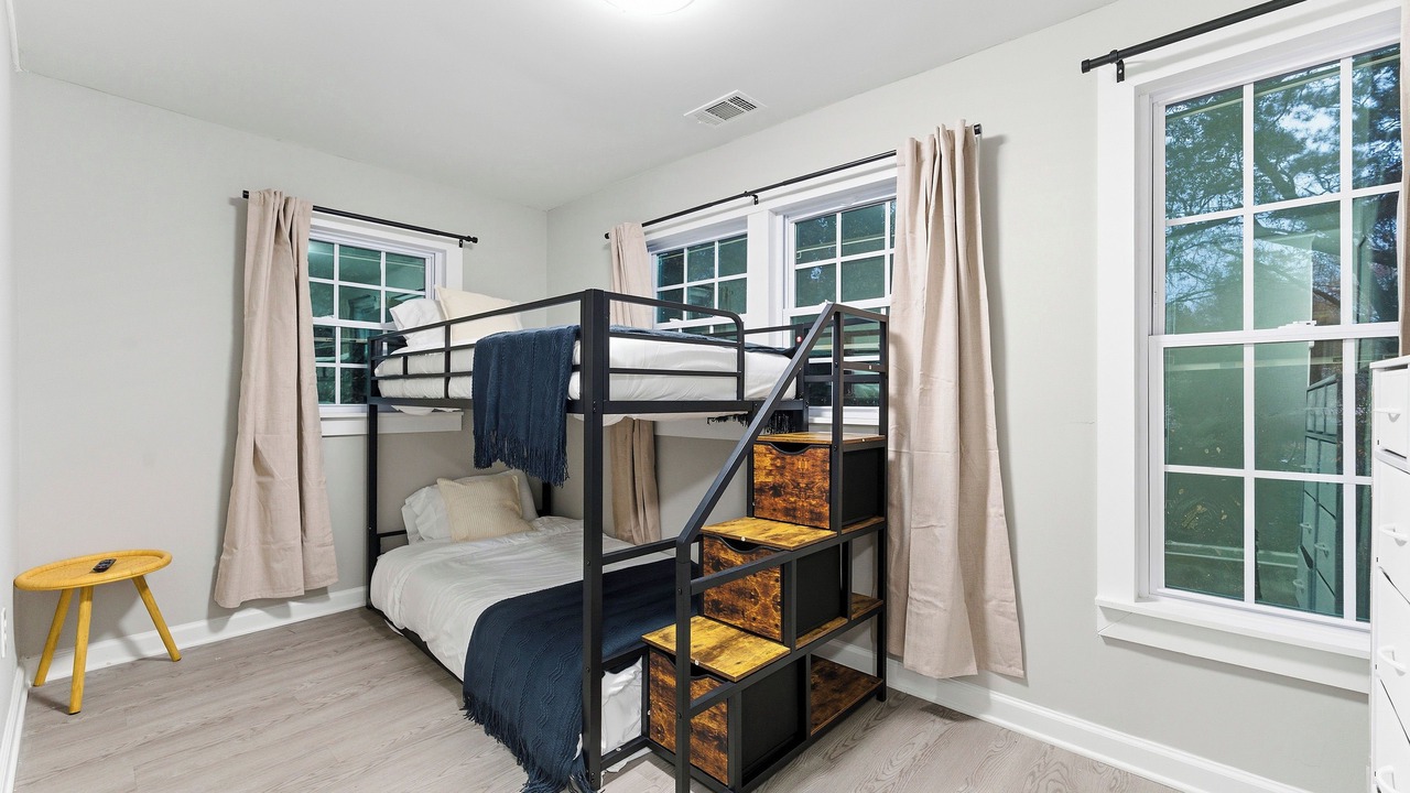 Photo of Bedroom in Mableton