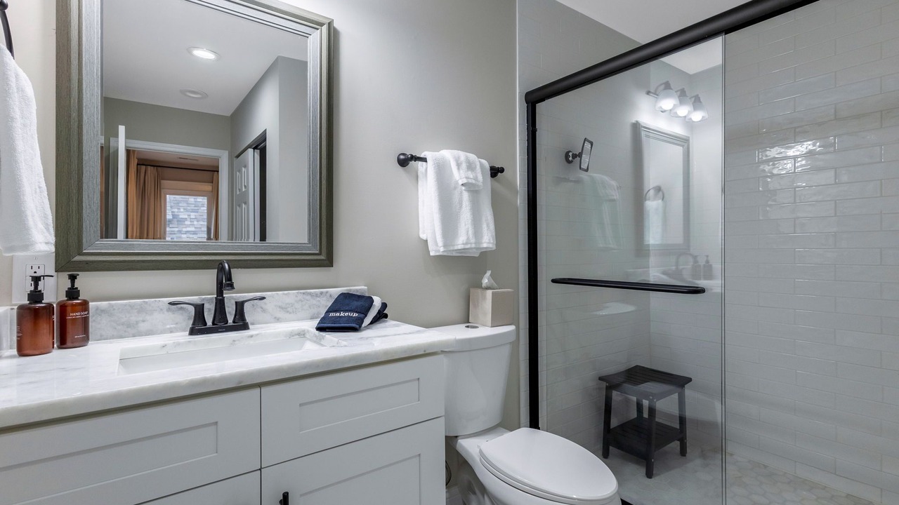 Photo of Bathroom in Old North Columbus