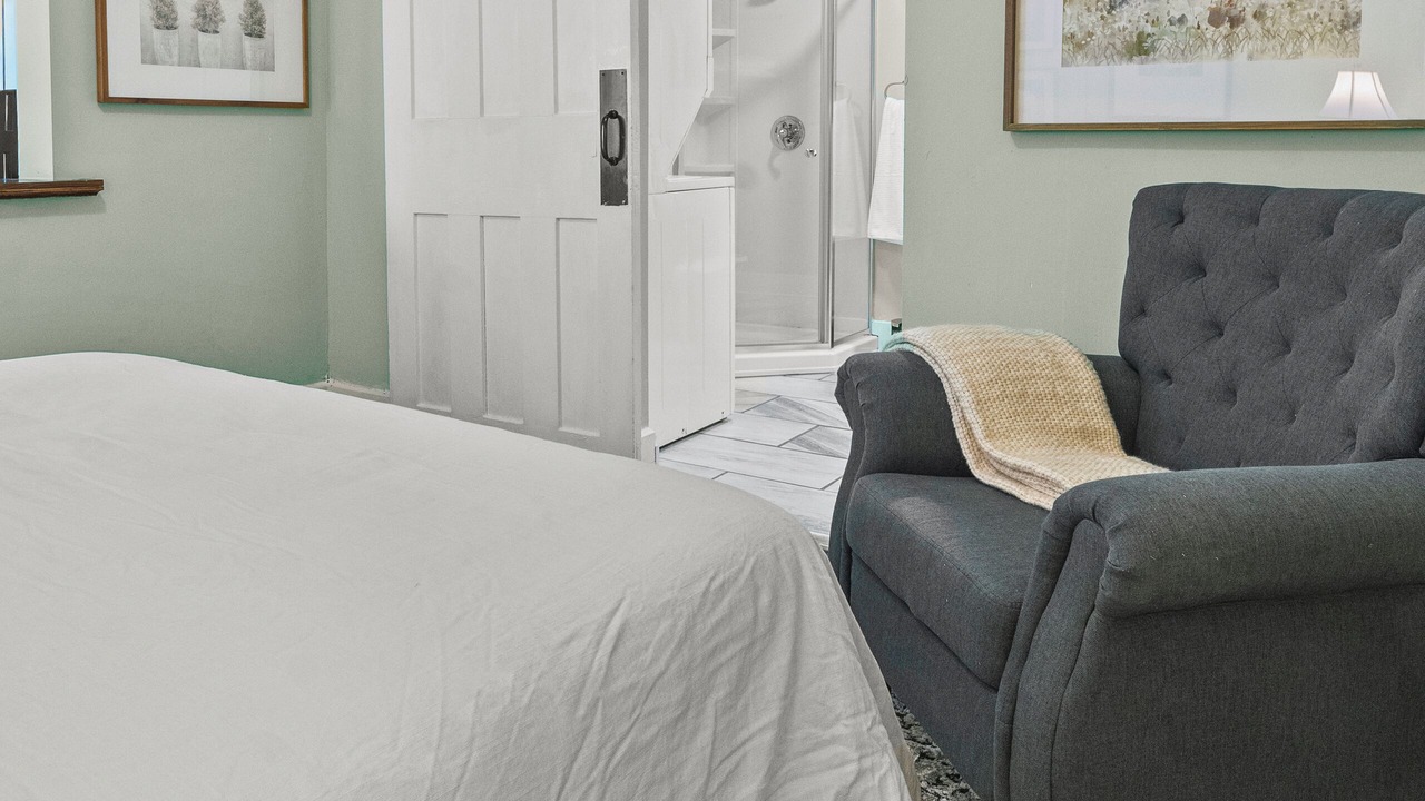 Photo of Bedroom in Newark