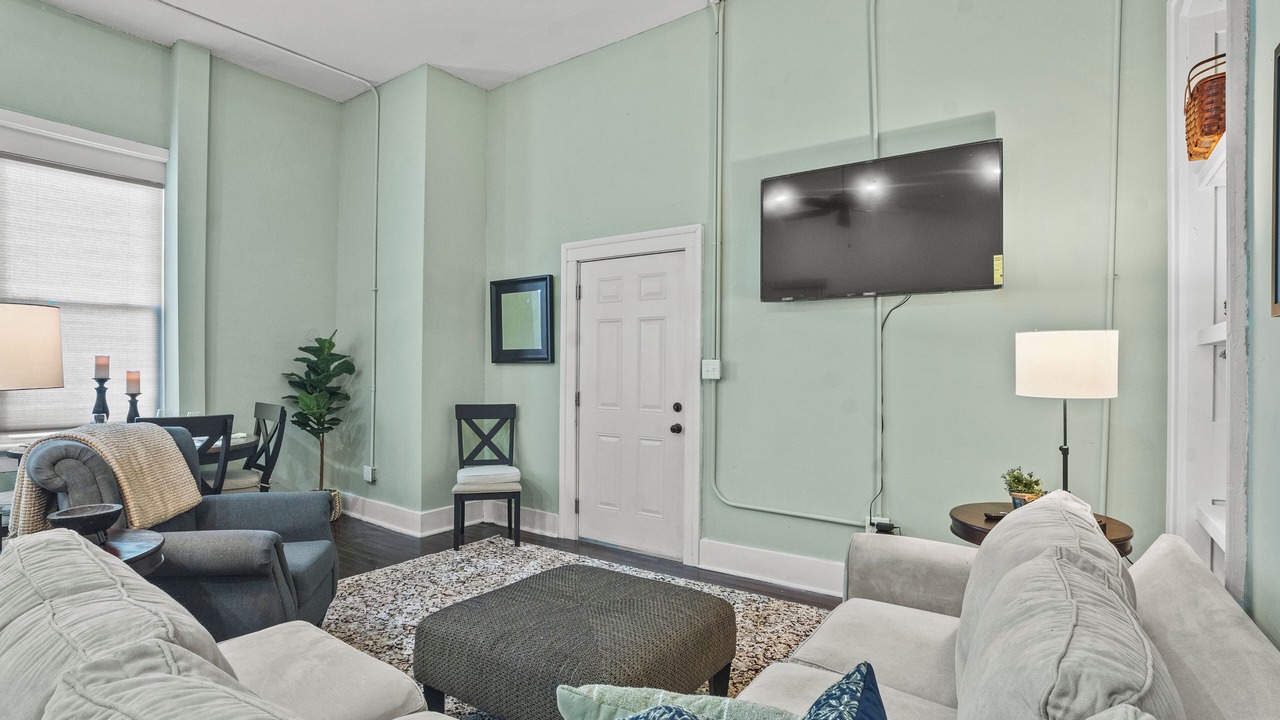 Photo of Livingroom in Newark