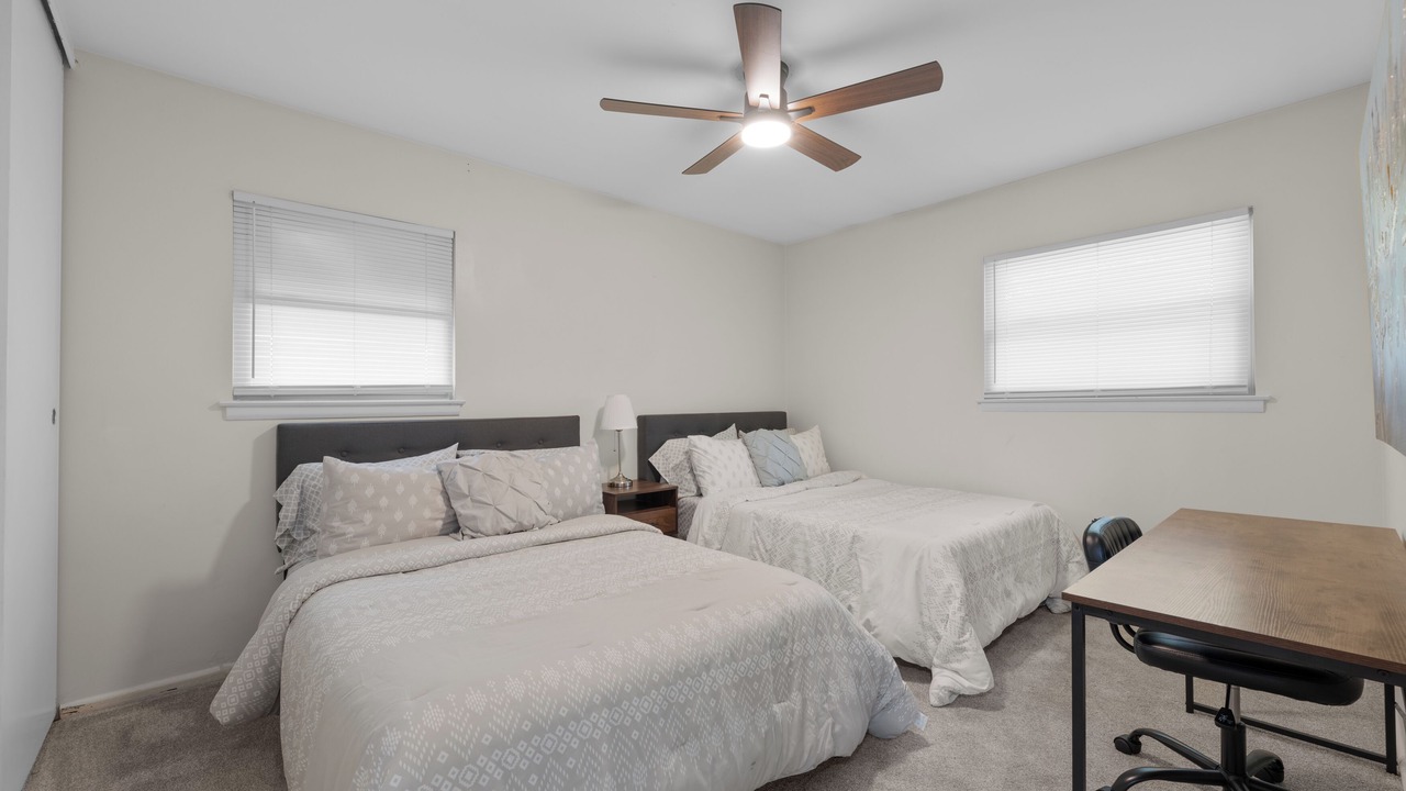 Photo of Bedroom in Summit Station