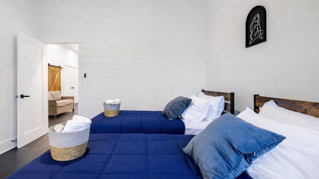 Photo of Bedroom in Jefferson Park