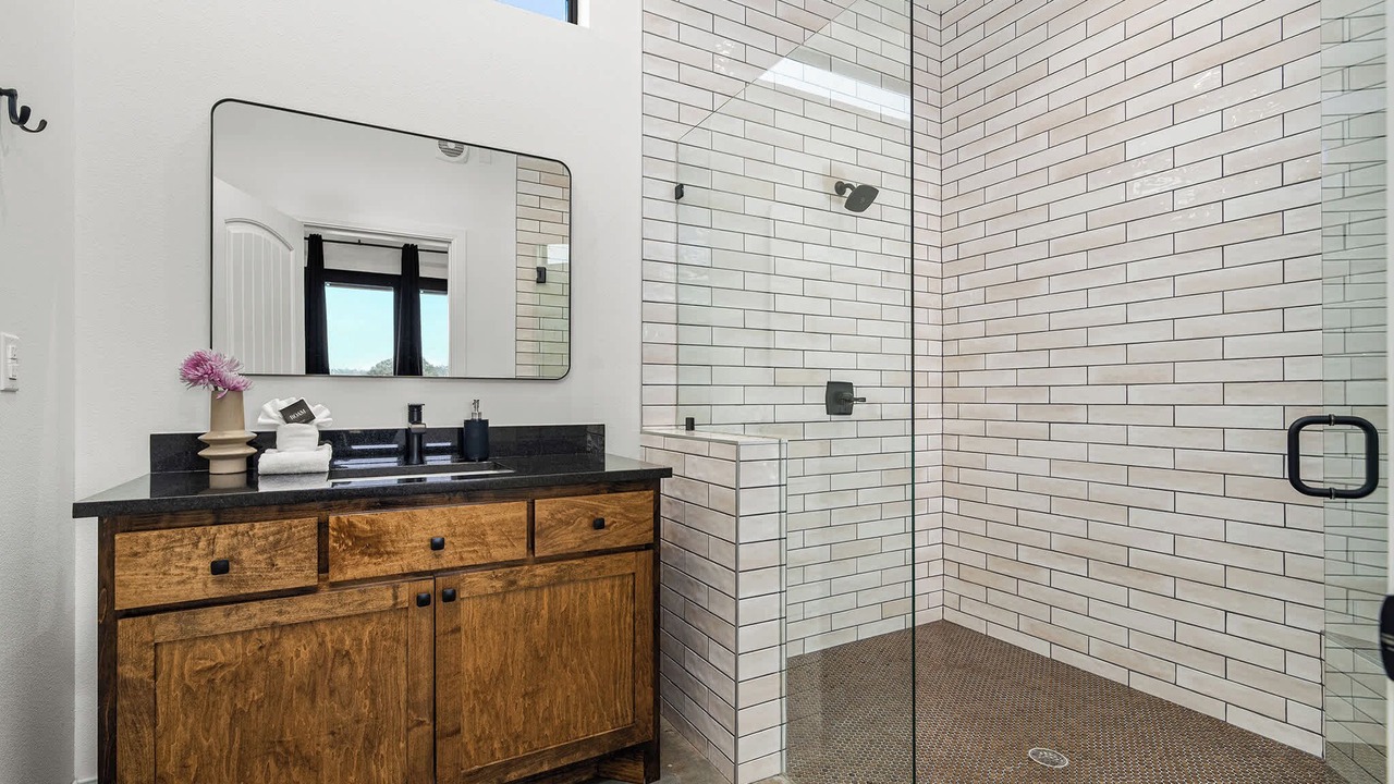 Photo of Bathroom in Stonewall