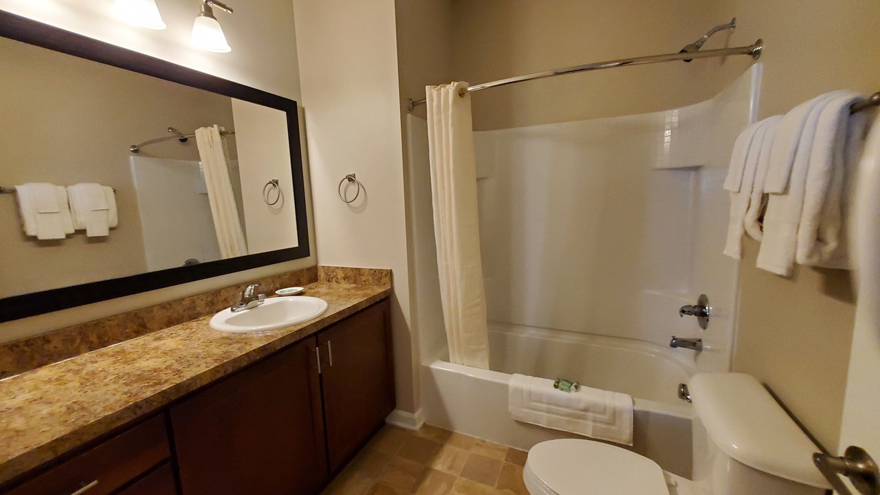 Photo of Bathroom in Summit Station