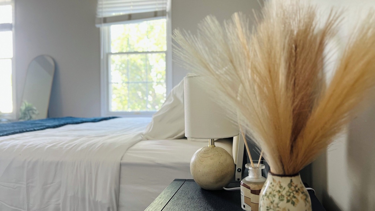 Photo of Bedroom in Lewis Center