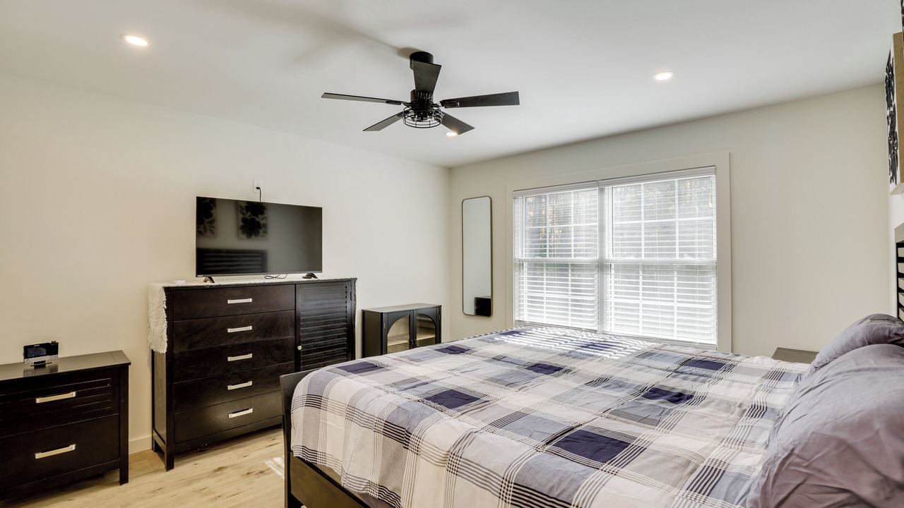 Photo of Bedroom in West Buxton