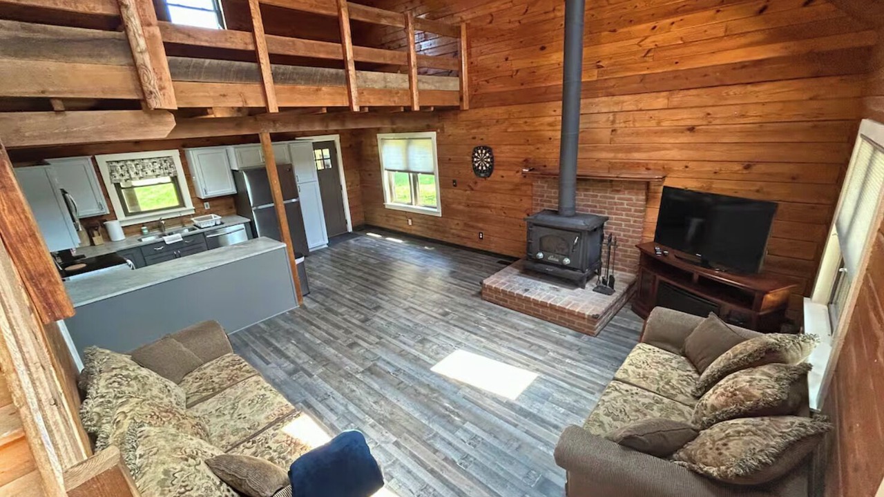 Photo of Livingroom in Johnstown