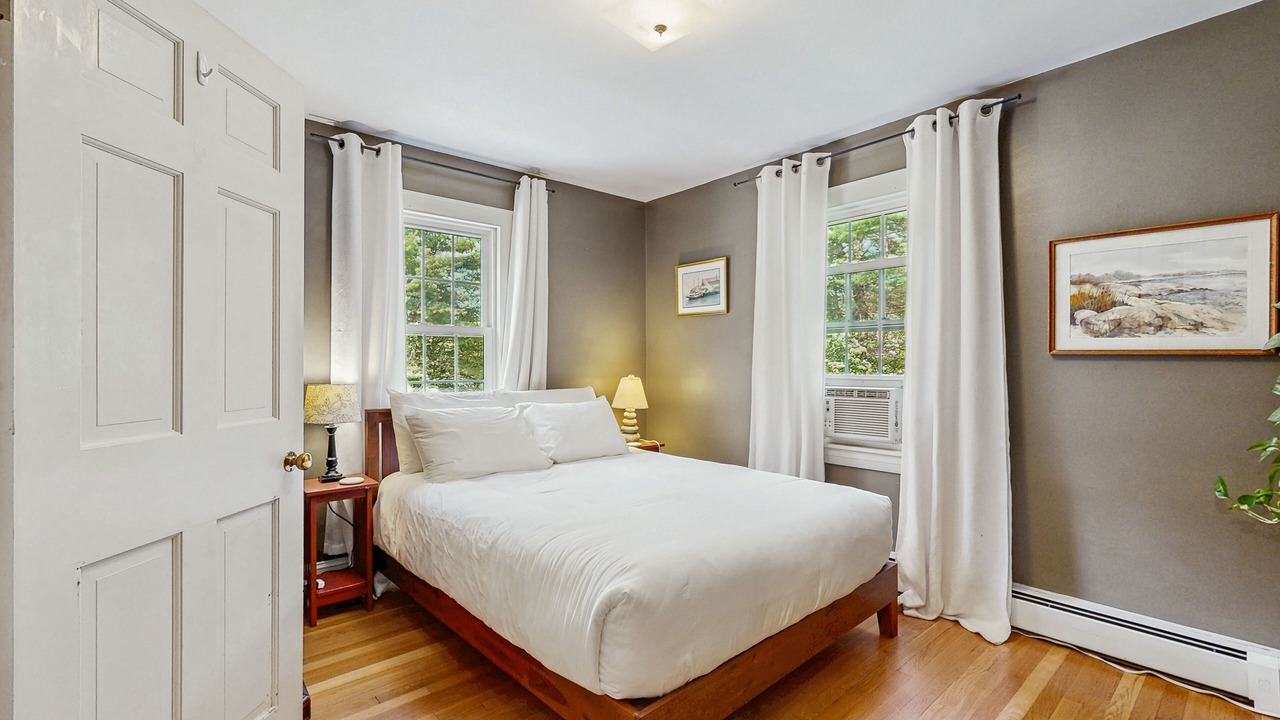 Photo of Bedroom in Cumberland Foreside