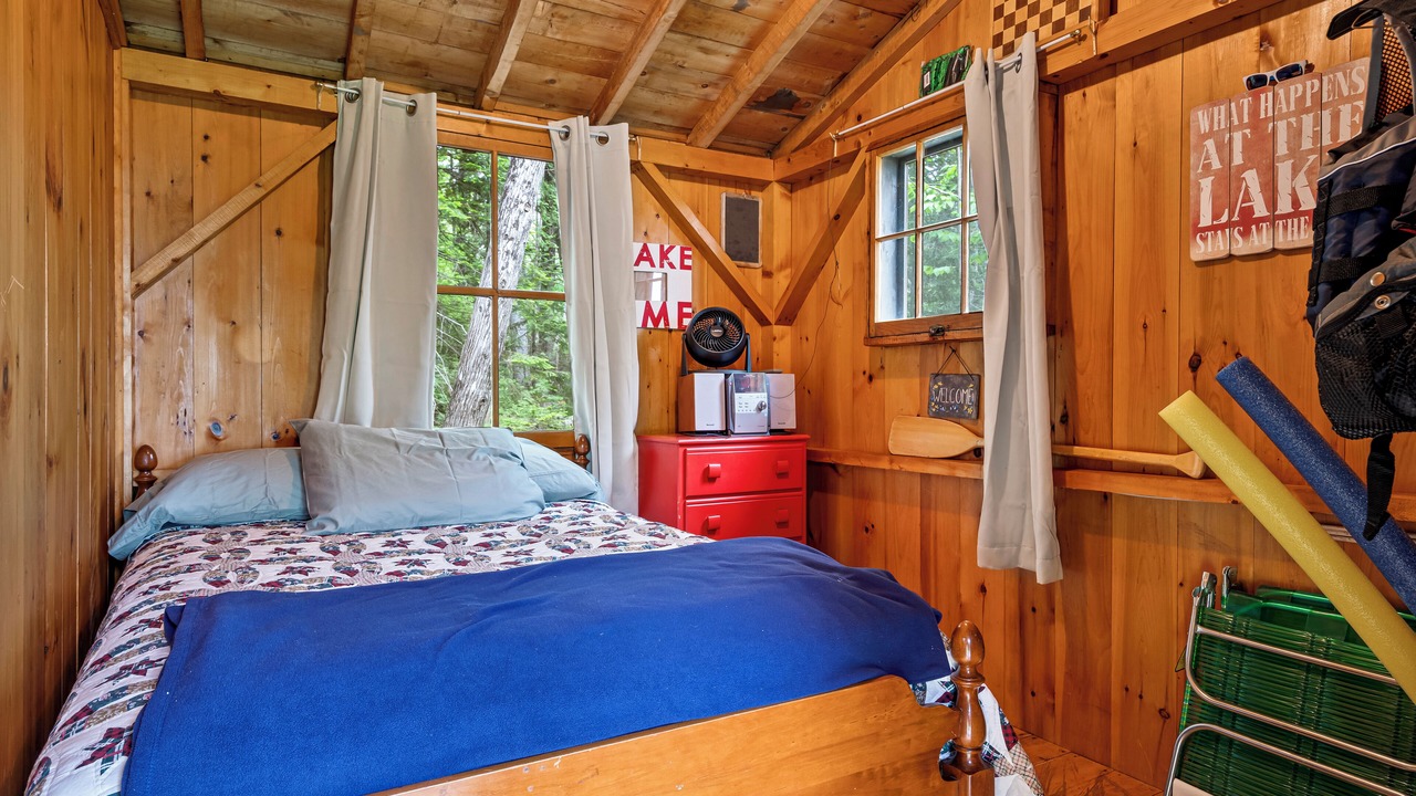 Photo of Bedroom in Mount Chase