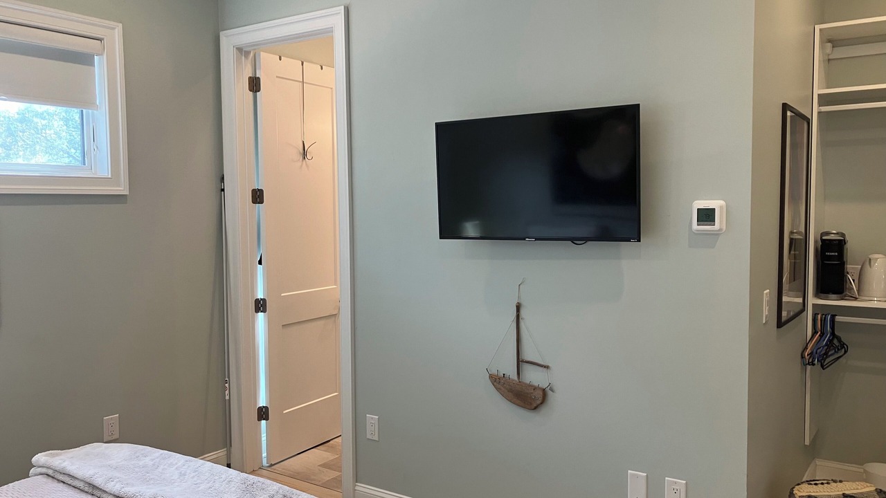 Photo of Bedroom in Country Club Estates