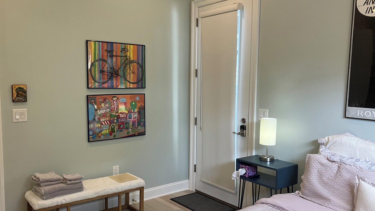 Photo of Bedroom in Country Club Estates