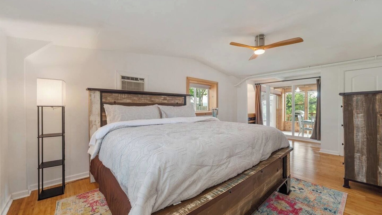 Photo of Bedroom in Spicewood