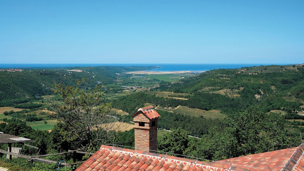 Photo of Others in Buje