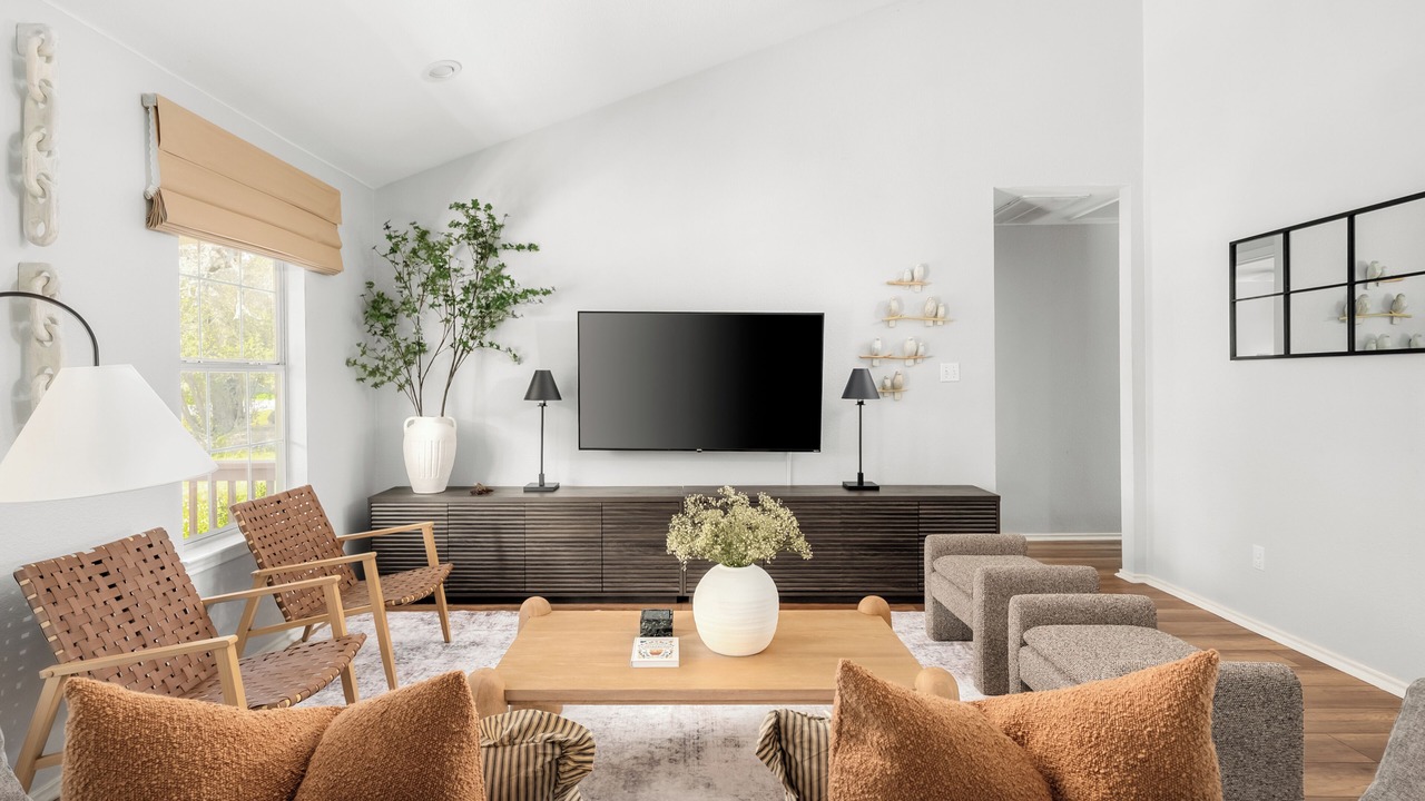 Photo of Livingroom in Spicewood