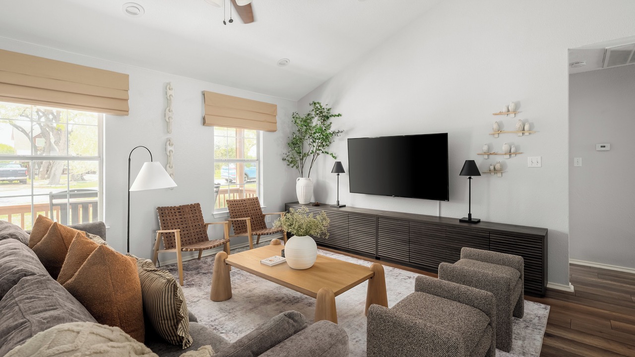 Photo of Livingroom in Spicewood