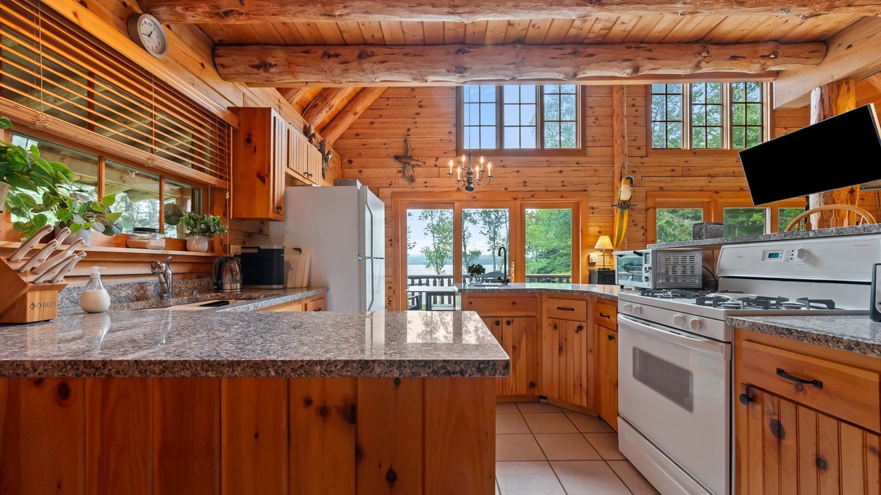 Photo of Kitchen in Rangeley Plantation