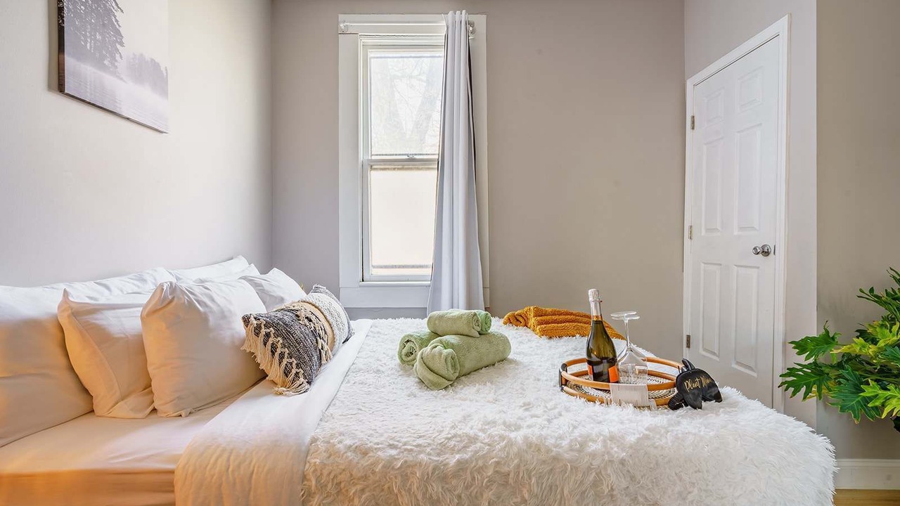 Photo of Bedroom in Victorian Village