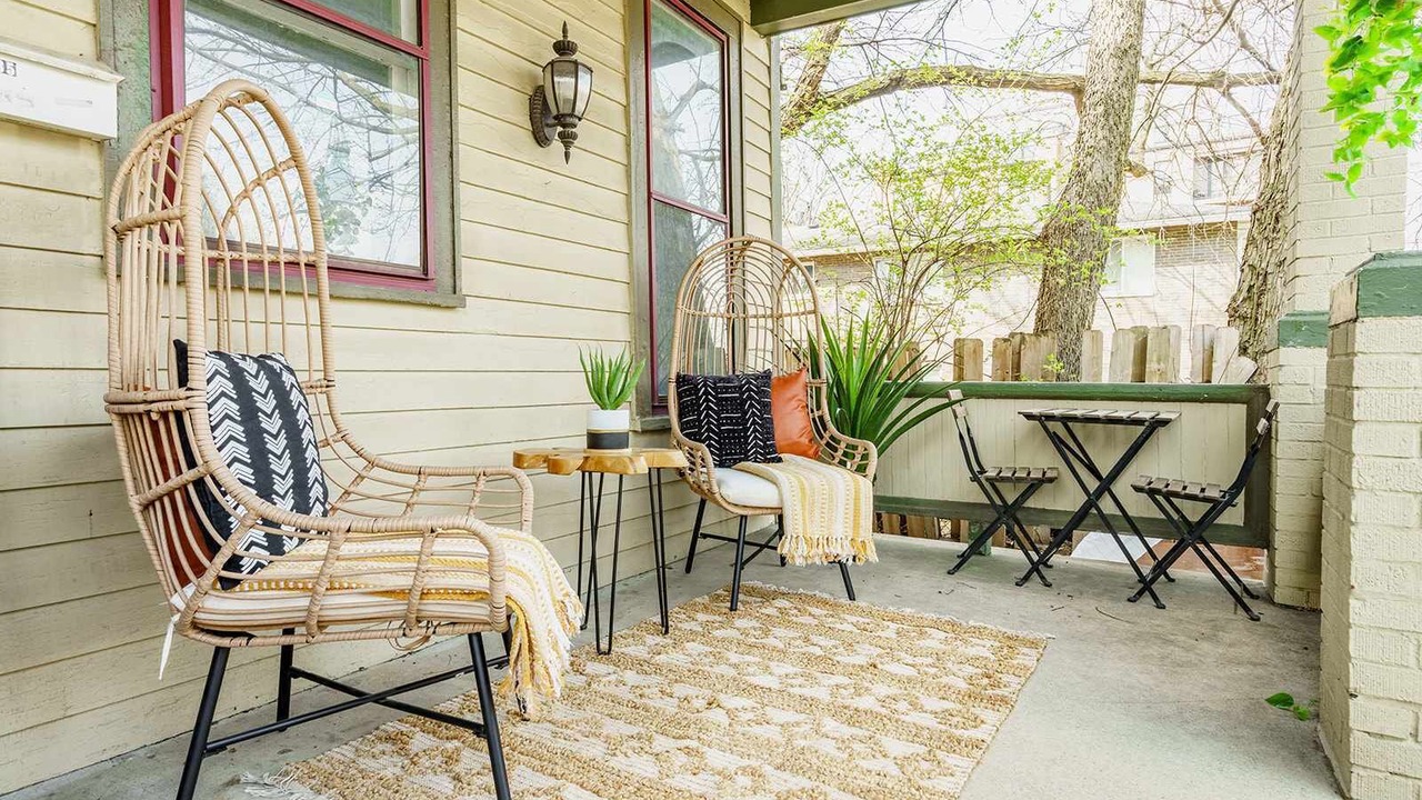 Photo of Patio Balcony in Victorian Village