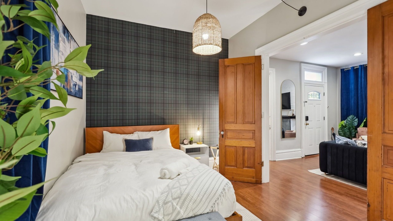 Photo of Bedroom in University District