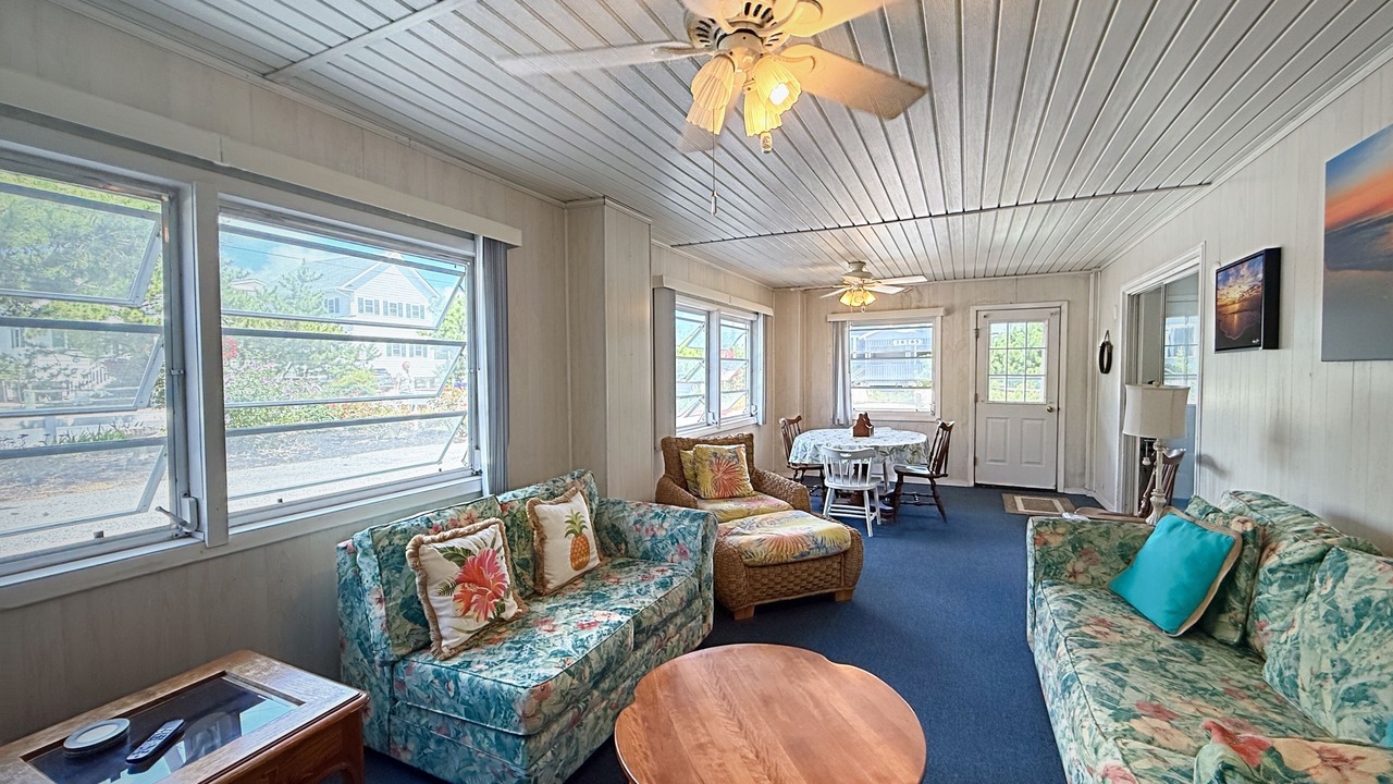 Photo of Livingroom in Fenwick Island