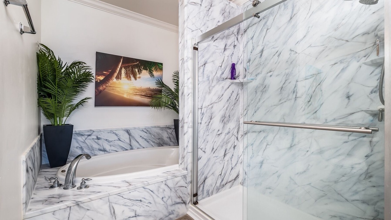 Photo of Bathroom in Sunset Island