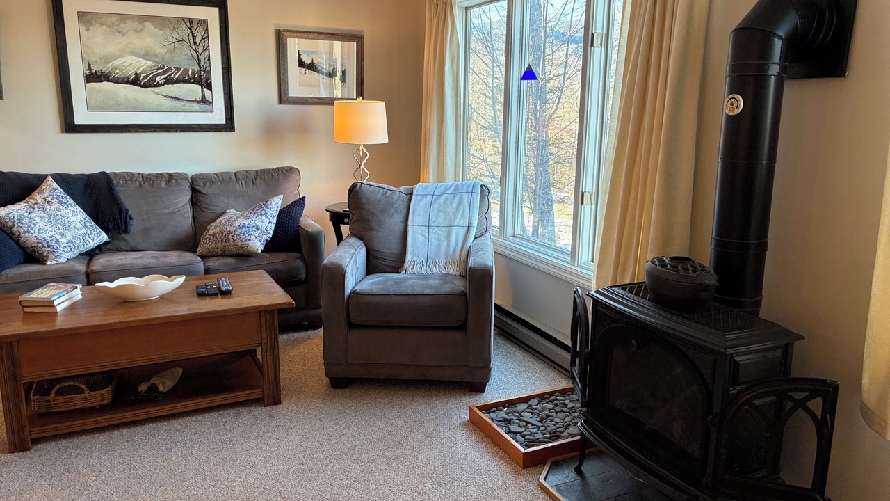 Photo of Livingroom in Carrabassett Valley