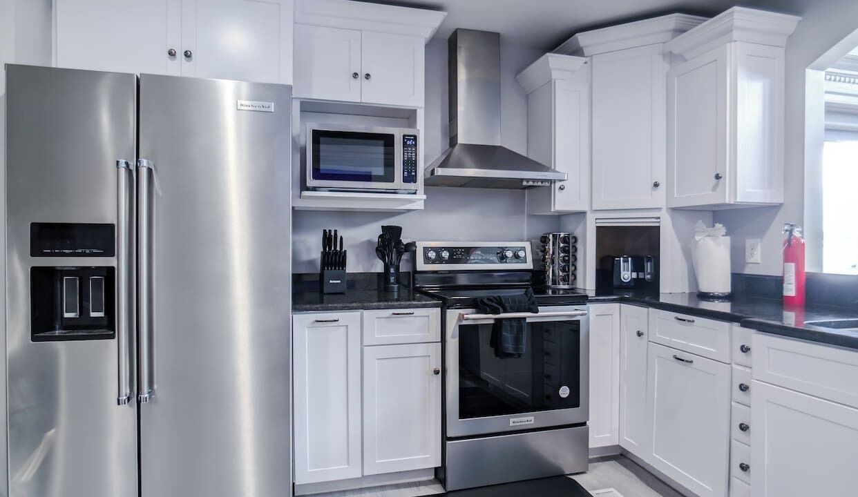 Photo of Kitchen in Summit Station
