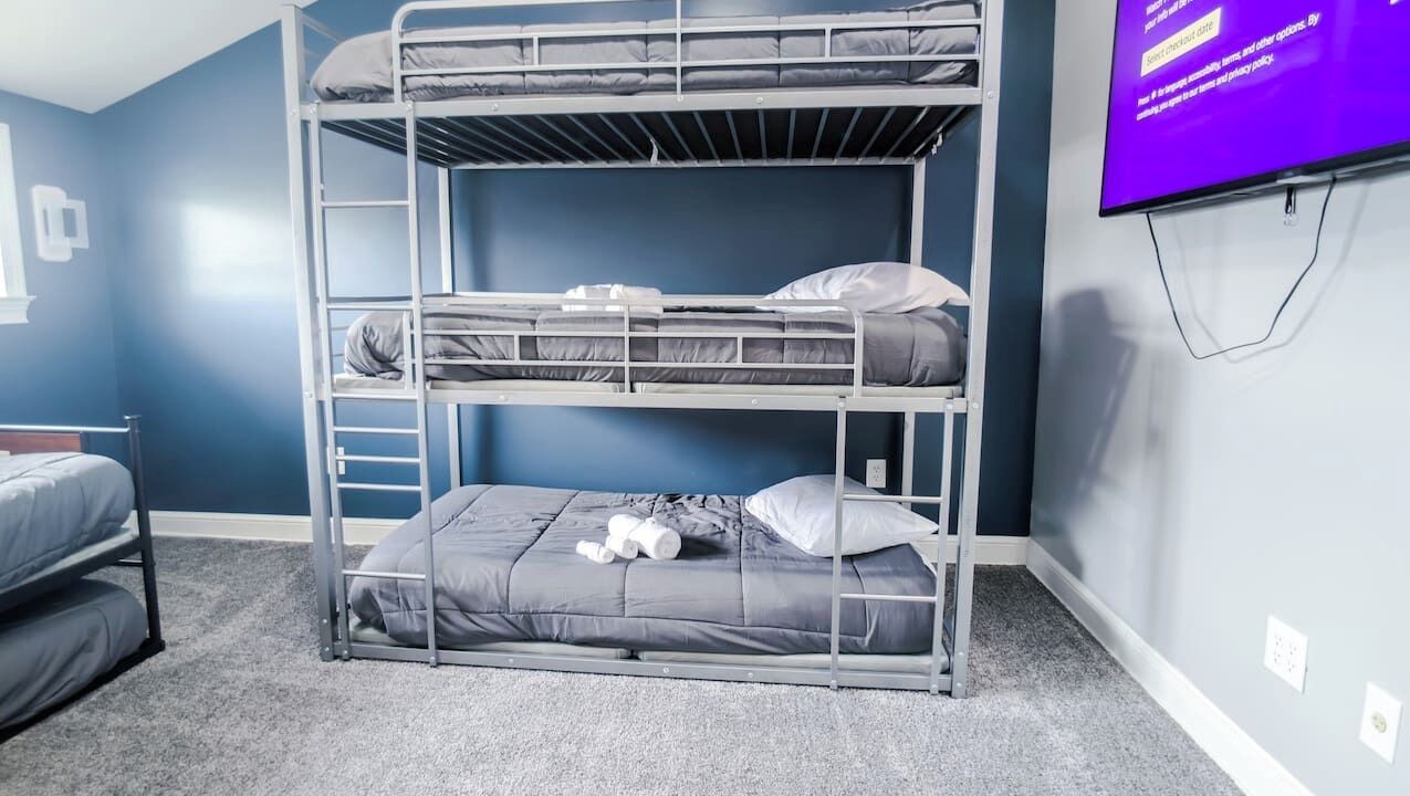 Photo of Bedroom in Summit Station