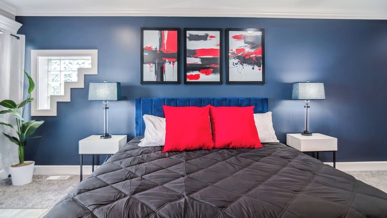 Photo of Bedroom in Summit Station
