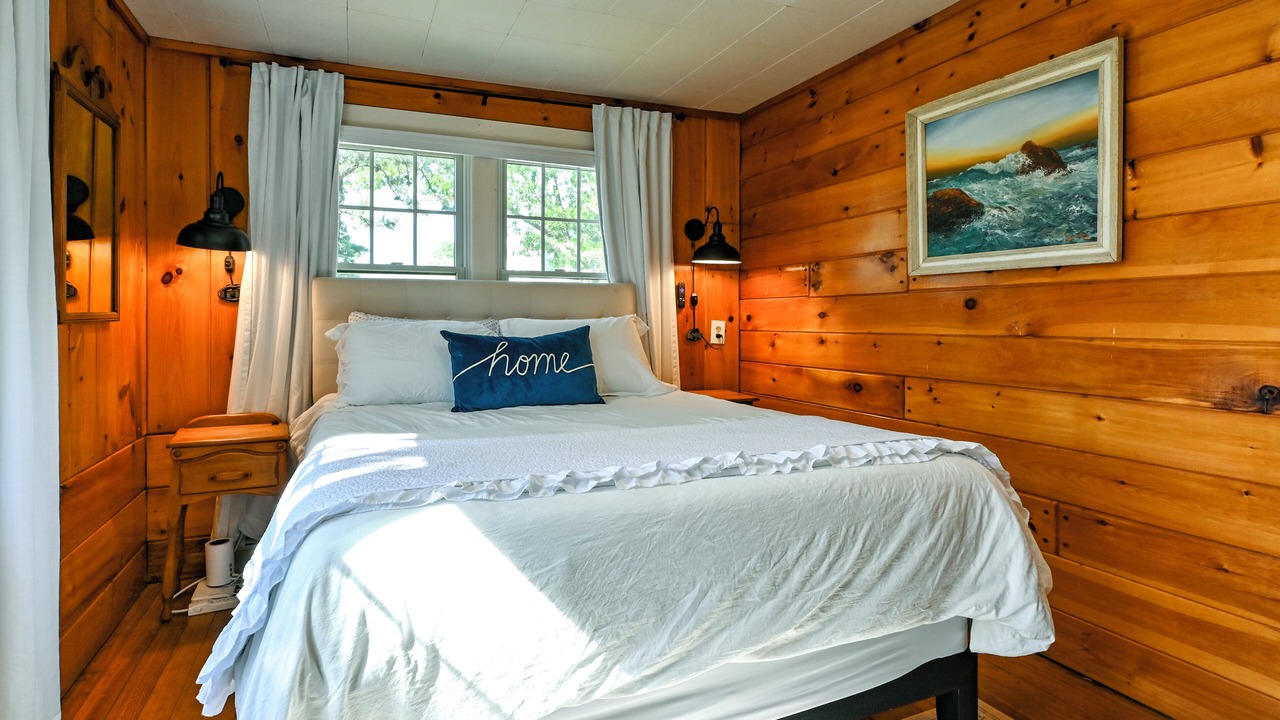 Photo of Bedroom in Camp Ellis