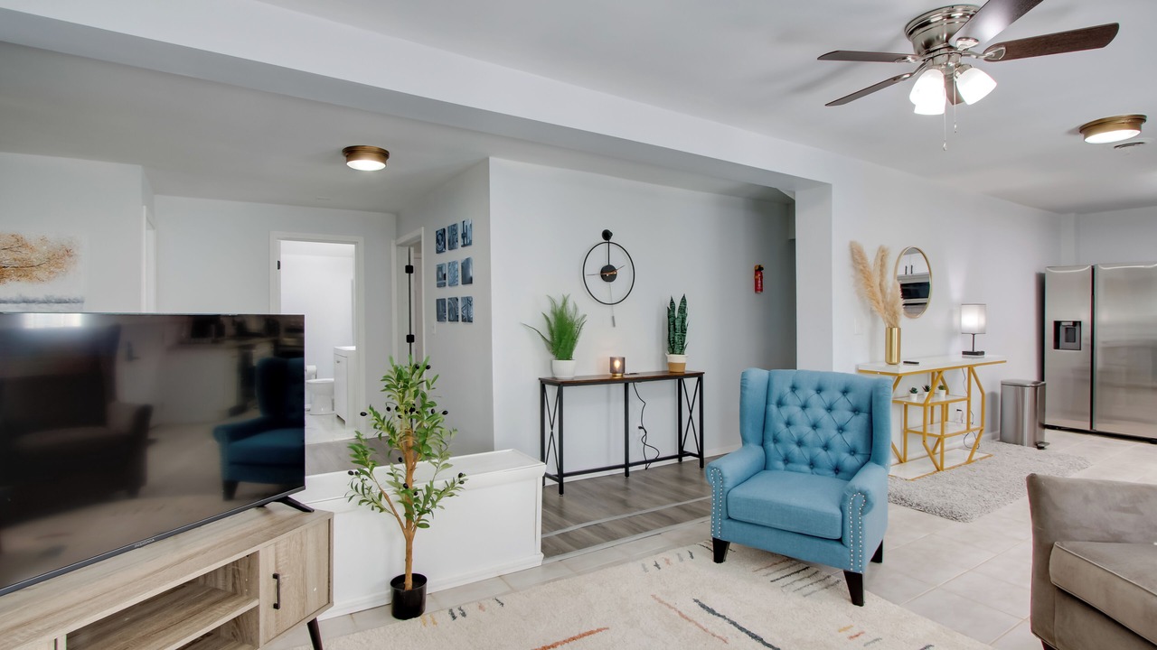 Photo of Livingroom in Pataskala