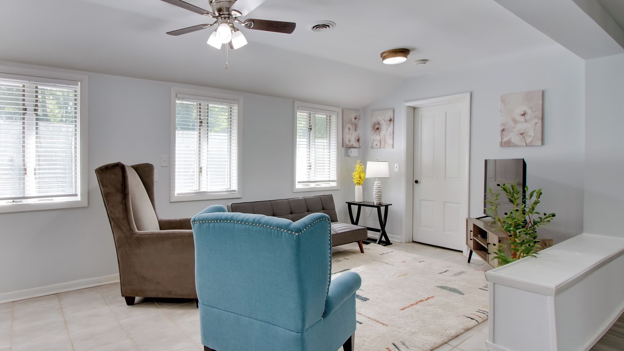 Photo of Livingroom in Pataskala