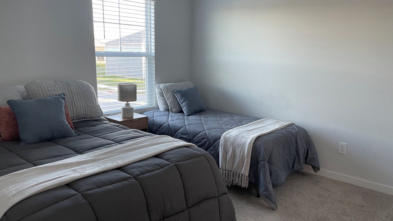 Photo of Bedroom in Summit Station